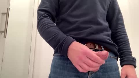 Snapshot of john06070 chatting on December 2024 08:22:02 AM Uk daddy online show from December 2024 08:22:02 AM