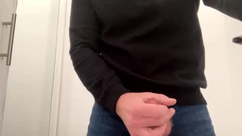 Snapshot of john06070 chatting on January 2025 09:00:02 AM Uk daddy online show from January 2025 09:00:02 AM