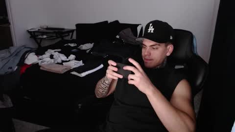 JAXX online show from December 2025 04:24:01 PM