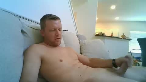 Snapshot of johnd101020 chatting on April 2026 05:03:01 PM johnd101020 online show from April 2026 05:03:01 PM