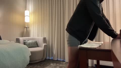 J online show from December 2024 12:33:01 PM