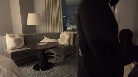 J online show from December 2024 11:42:02 AM