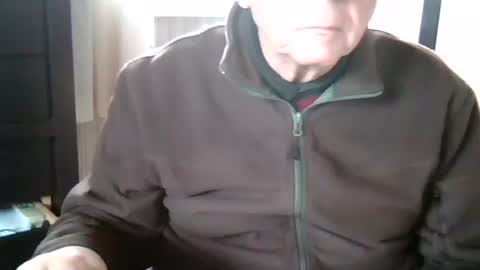 Snapshot of johnjohn6226623 chatting on December 2025 01:51:01 PM johnjohn6226 online show from December 2025 01:51:01 PM