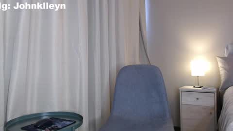 Snapshot of johnklleyn chatting on April 2026 07:00:02 PM john online show from April 2026 07:00:02 PM