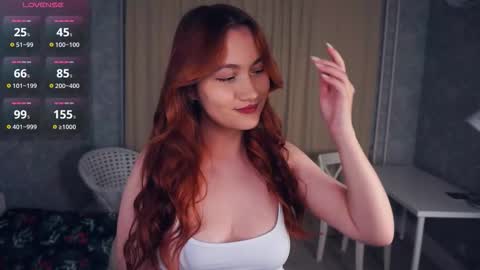 Snapshot of johnnietantum chatting on November 2025 06:42:02 PM Rocio online show from November 2025 06:42:02 PM