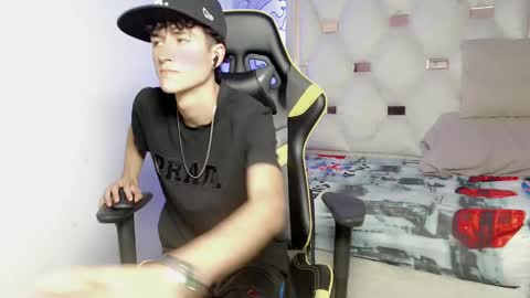 johnny_cagee online show from September 2025 06:57:01 AM