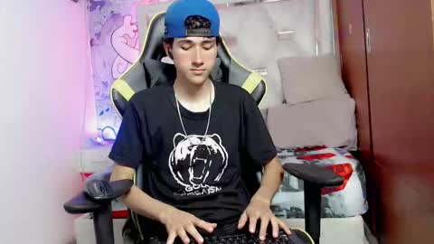 johnny_cagee online show from October 2025 04:24:02 AM