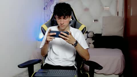 johnny_cagee online show from January 2026 04:26:02 AM