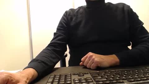 johnny_walker14 online show from December 2025 03:29:02 PM