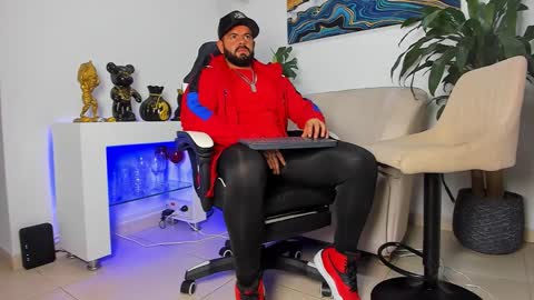 JOHNNY online show from January 2026 12:38:01 AM