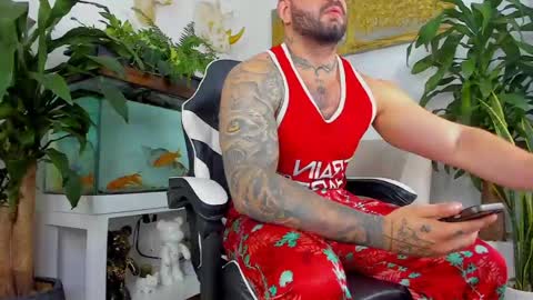 Snapshot of johnnygrayson_ chatting on April 2026 03:16:01 PM JOHNNY online show from April 2026 03:16:01 PM
