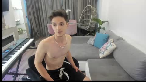 Snapshot of johnnyk8 chatting on June 2026 05:40:02 PM Johnny k. online show from June 2026 05:40:02 PM