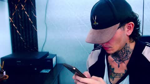 johnsonisaac94  online show from February 2025 04:38:02 AM