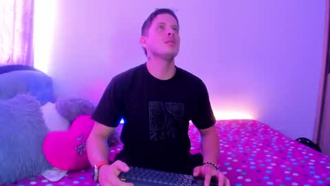 Snapshot of johnycooper08 chatting on July 2026 01:36:02 PM johnycooper08 online show from July 2026 01:36:02 PM