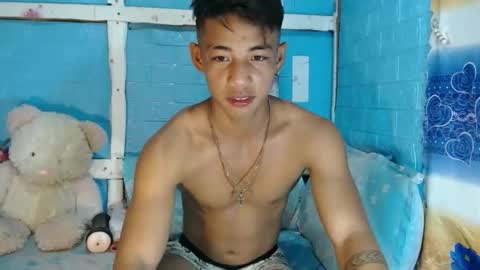 johnydestroyer online show from November 2025 10:41:02 PM