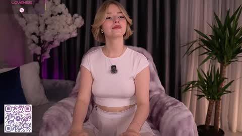 Paula online show from October 2025 02:10:01 AM