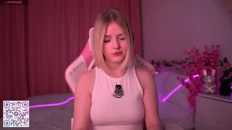 Paula online show from February 2026 11:03:01 PM