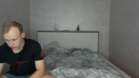 Snapshot of jokkeer69 chatting on October 2025 04:40:02 PM Hello we John and Harli online show from October 2025 04:40:02 PM