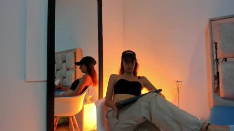 jolie_lov online show from February 2025 12:54:01 PM
