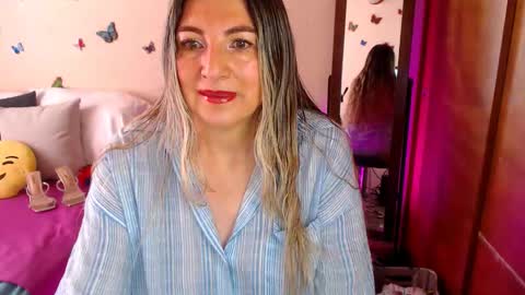 Jolie Mature online show from March 2026 10:03:01 PM