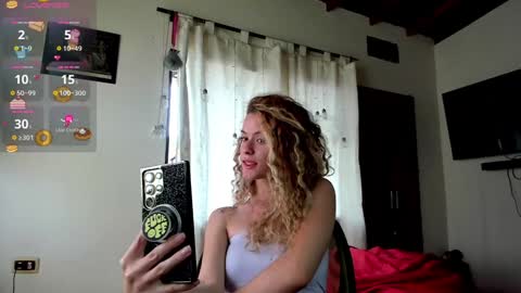 Snapshot of jolie_reyes1 chatting on December 2024 07:52:02 PM jolie_reyes1 online show from December 2024 07:52:02 PM