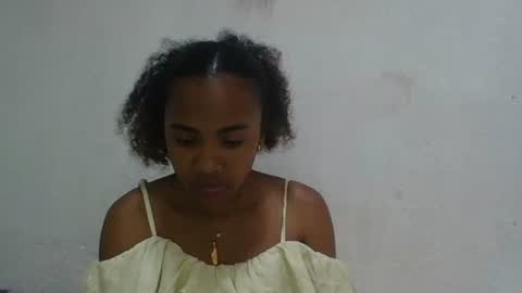 Snapshot of joliedonnue chatting on December 2025 11:37:01 AM joliedonnue online show from December 2025 11:37:01 AM