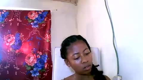 joliekah27 online show from January 2025 05:16:01 AM