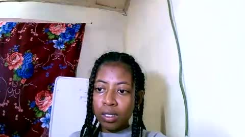 joliekah27 online show from January 2025 02:17:02 PM