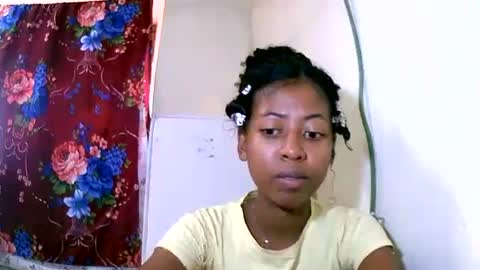 joliekah27 online show from January 2025 10:45:01 AM