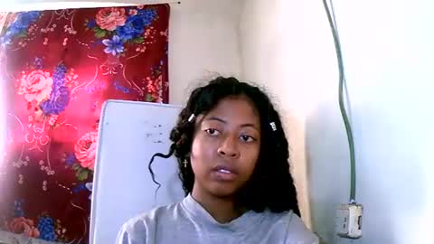 joliekah27 online show from January 2025 04:09:01 AM