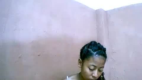 joliekah27 online show from February 2025 07:34:01 PM