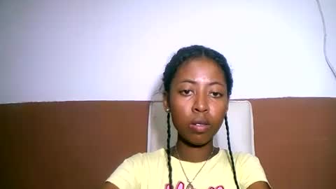 joliekah27 online show from February 2025 04:36:01 PM