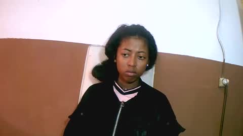 joliekah27 online show from February 2025 05:05:02 AM