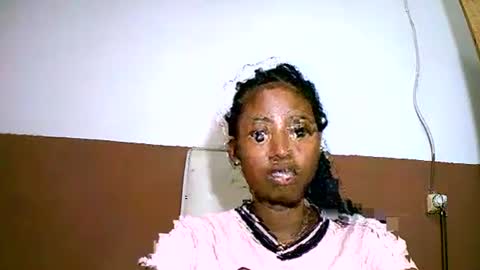 joliekah27 online show from February 2025 01:29:01 PM