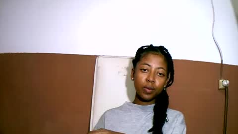 joliekah27 online show from February 2025 04:03:01 AM