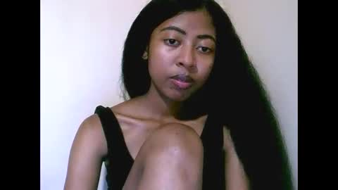 Snapshot of joliekah27 chatting on May 2026 07:37:02 AM joliekah27 online show from May 2026 07:37:02 AM
