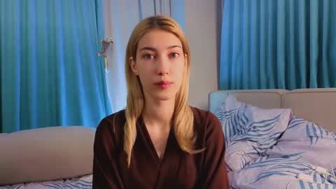 Viola online show from November 2025 11:13:01 AM