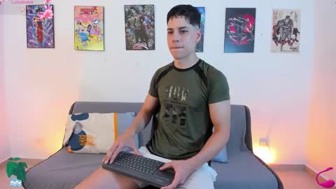 Instagram jonathanfit14 online show from November 2025 09:14:01 PM