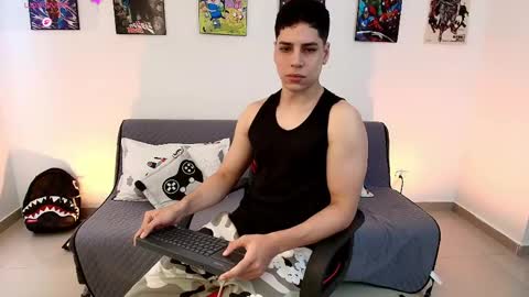 Snapshot of jonathanjoestar_ chatting on April 2026 09:07:02 PM Instagram jonathanfit14 online show from April 2026 09:07:02 PM