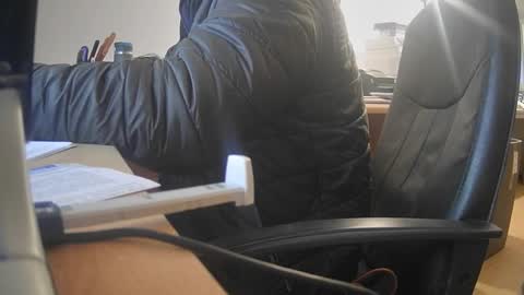 Adi online show from December 2025 03:41:02 PM