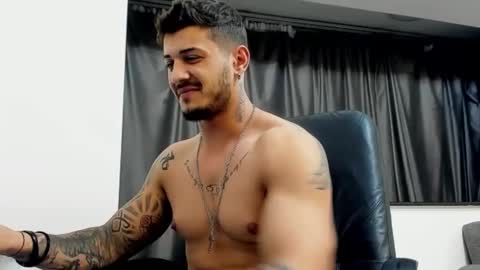 jonnyporn1 online show from January 2025 05:06:01 PM