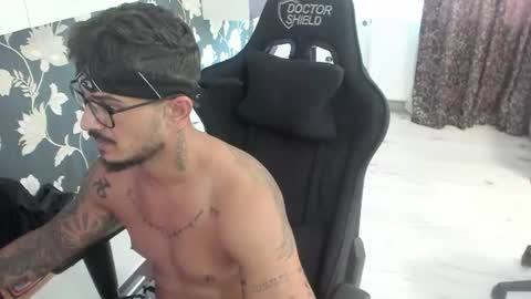 jonnyporn1 online show from July 2026 12:15:02 PM