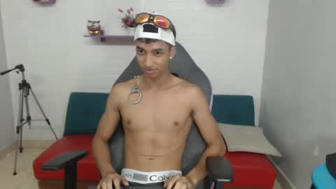 jose_sexycumm online show from February 2025 10:25:02 PM