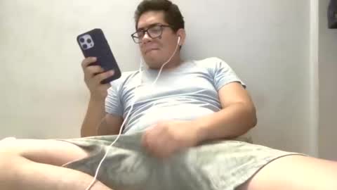 TwinkJoselinoHot online show from February 2025 04:25:01 AM