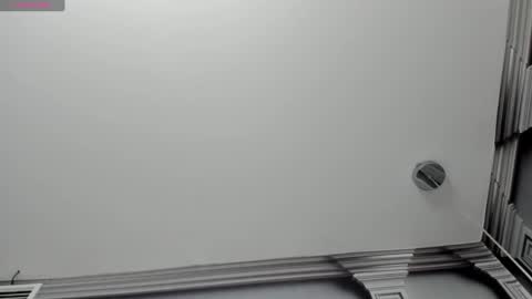 Snapshot of joselyn_sexy_ chatting on February 2025 01:00:01 AM Katalina online show from February 2025 01:00:01 AM