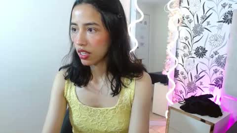 Joselyn  online show from December 2025 12:00:02 PM