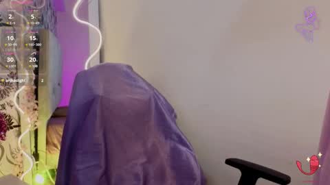 Joselyn  online show from February 2026 01:07:01 PM