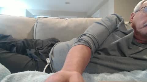 josephgr2021 online show from December 2024 07:10:01 PM