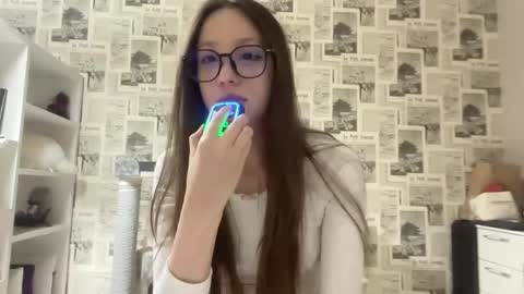 Jasmine online show from May 2026 03:17:01 PM