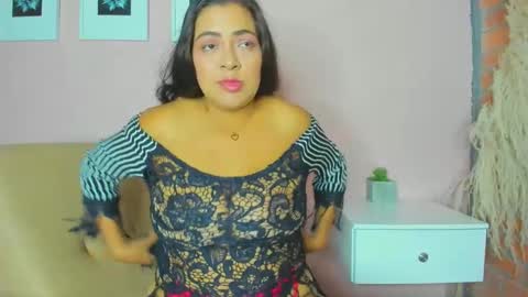 Snapshot of josephinesmiths chatting on December 2024 07:45:02 PM josephinesmiths online show from December 2024 07:45:02 PM